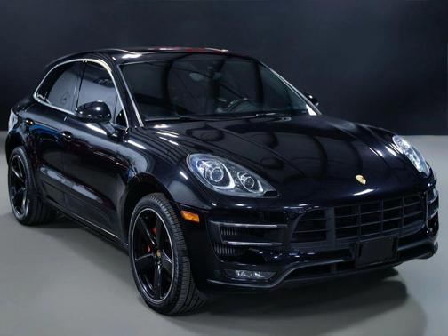 2017 Porsche Macan Turbo