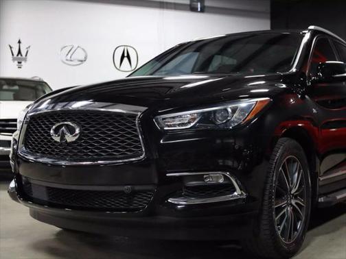 2017 INFINITI QX60 Base