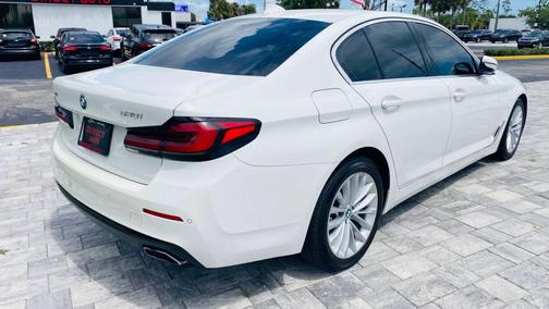 Alpine White 2021 BMW 530 xDrive