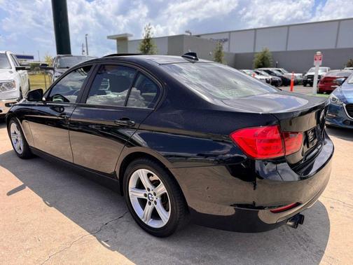 2012 BMW 328 328i Sedan 4D