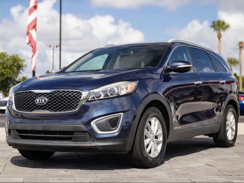 Blaze Blue 2017 Kia Sorento LX
