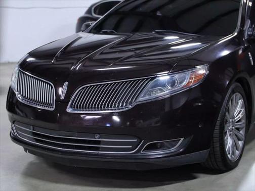 2014 Lincoln MKS Base