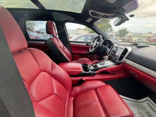 2017 Porsche Cayenne S