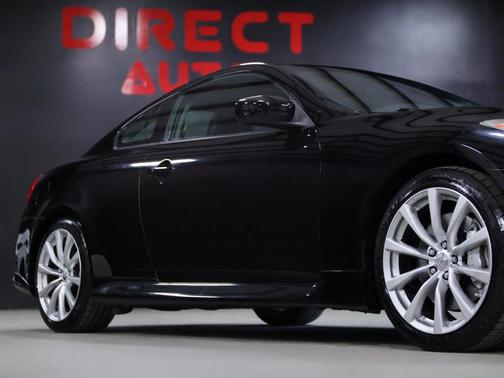 2010 INFINITI G37 Sport