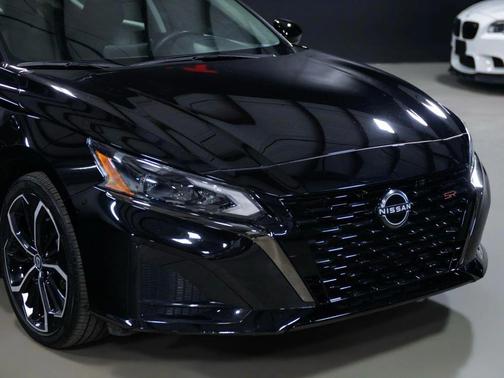 2023 Nissan Altima SR FWD