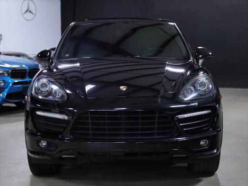 2014 Porsche Cayenne GTS