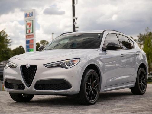 Lunare White Metallic 2020 Alfa Romeo Stelvio Sport