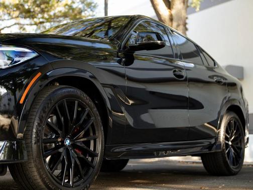 2021 BMW X6 sDrive40i