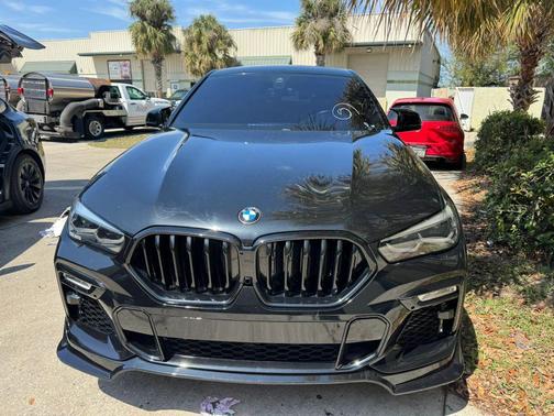 2021 BMW X6 sDrive40i