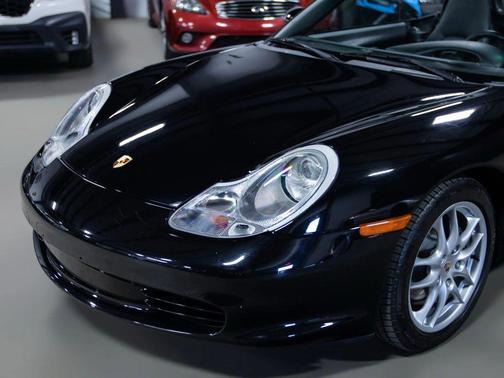 2004 Porsche Boxster Cabriolet 2D