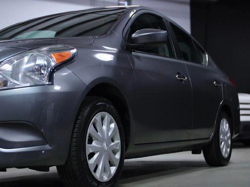 2017 Nissan Versa 1.6 SV