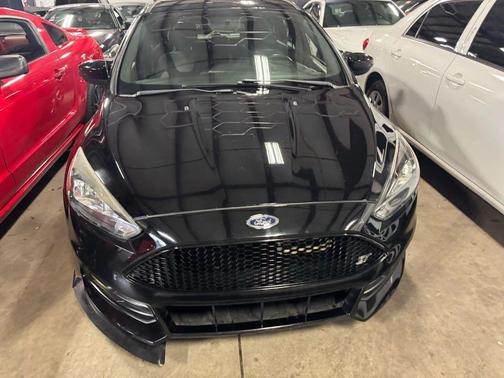 2018 Ford Focus ST 