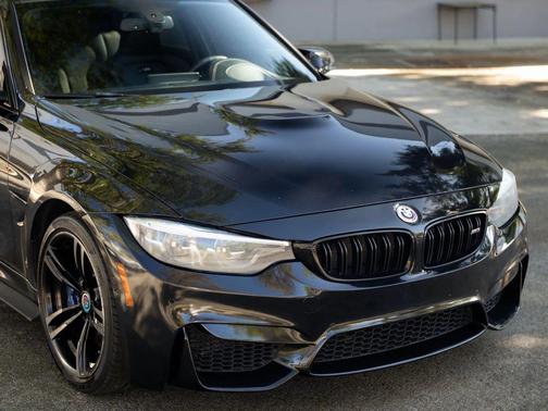 Green 2018 BMW M3 Base