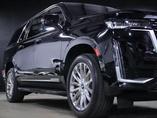 2022 Cadillac Escalade ESV Sport