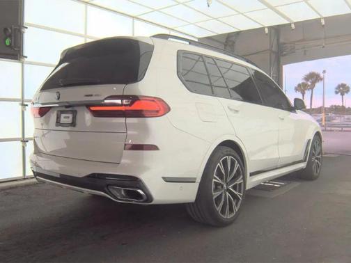 2019 BMW X7 xDrive40i