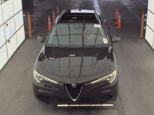 2018 Alfa Romeo Stelvio Ti Sport