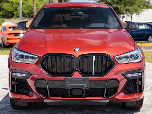 Flamenco Red Metallic 2021 BMW X6 M50i