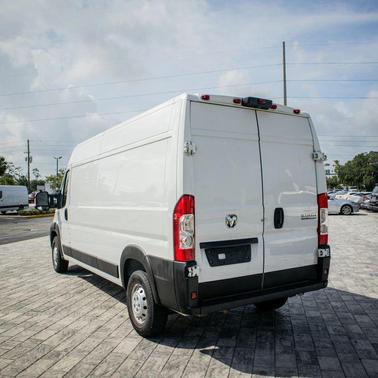 Bright White Clearcoat 2023 RAM ProMaster 2500 High Roof