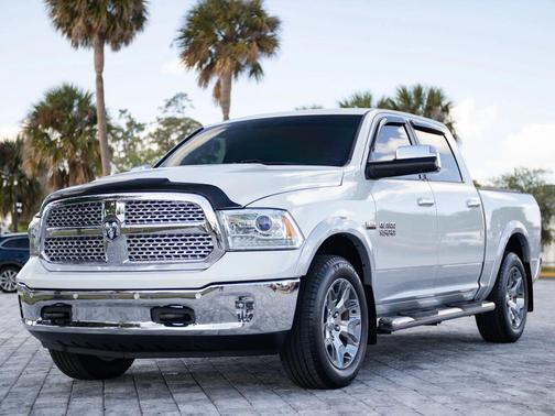 Pearl White 2017 RAM 1500 Laramie