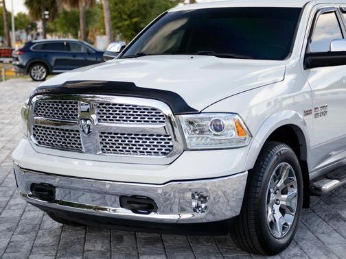 Pearl White 2017 RAM 1500 Laramie