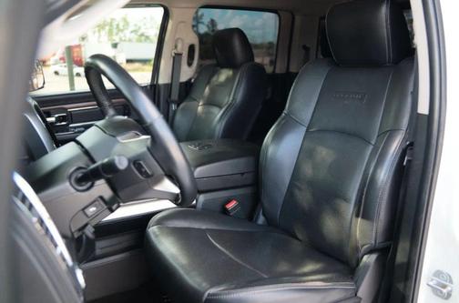 Pearl White 2017 RAM 1500 Laramie