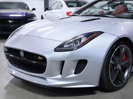 2014 Jaguar F-TYPE V8 S
