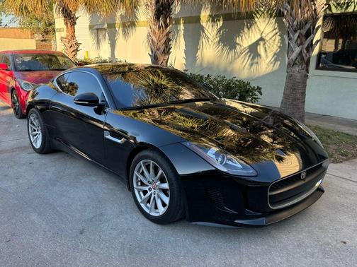 2017 Jaguar F-TYPE Premium