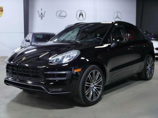 2017 Porsche Macan Turbo