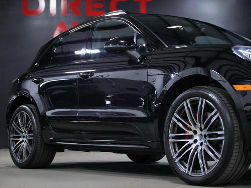 2017 Porsche Macan Turbo