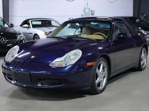 2000 Porsche 911 Carrera 4