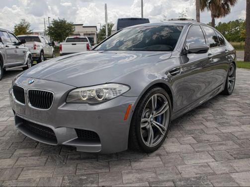 Space Gray Metallic 2013 BMW M5 Base