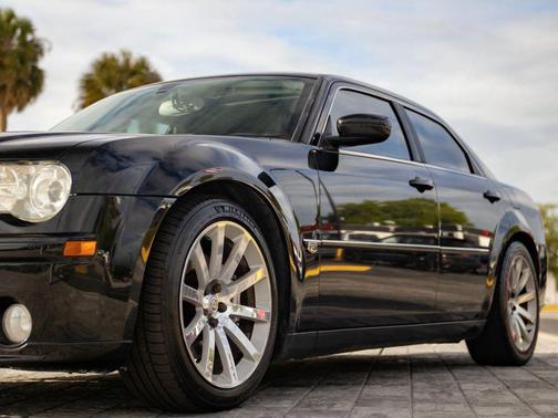 2006 Chrysler 300 SRT8