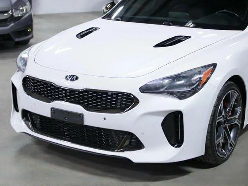 2018 Kia Stinger GT1