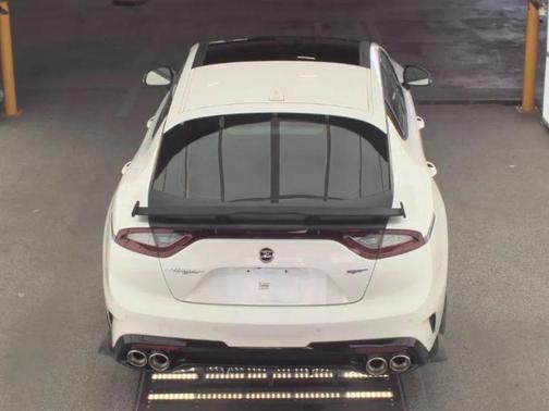 2018 Kia Stinger GT1