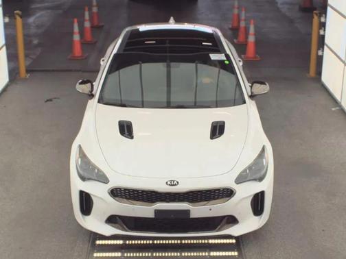 2018 Kia Stinger GT1