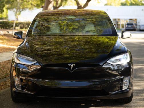 2018 Tesla Model X 75D