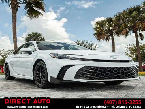 Ice Cap 2025 Toyota Camry SE