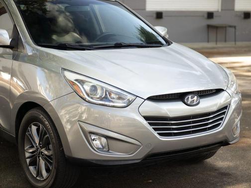 2015 Hyundai TUCSON SE