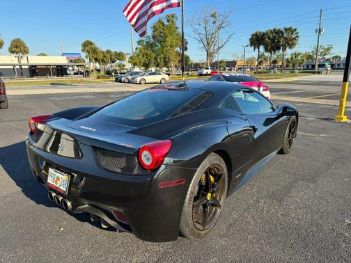 2010 Ferrari 458 Italia Base