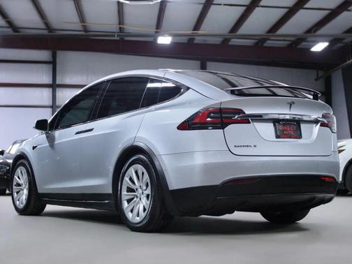 2017 Tesla Model X Suv