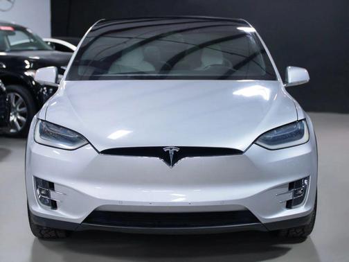 2017 Tesla Model X Suv