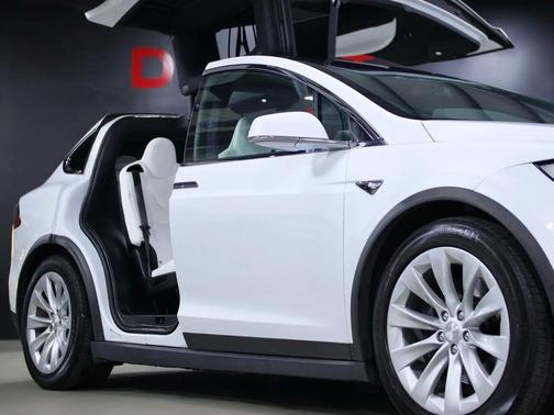 2019 Tesla Model X 100D