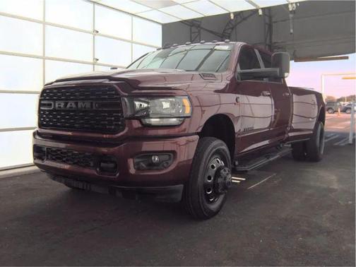 Delmonico Red Pearlcoat 2022 RAM 3500 Big Horn Crew Cab 4x4 8' Box