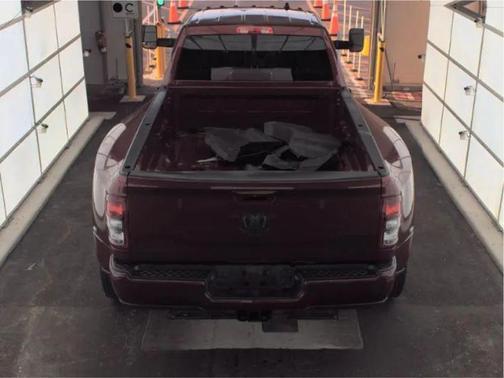 Delmonico Red Pearlcoat 2022 RAM 3500 Big Horn Crew Cab 4x4 8' Box