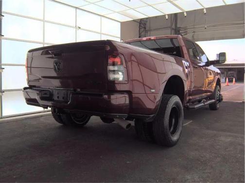 Delmonico Red Pearlcoat 2022 RAM 3500 Big Horn Crew Cab 4x4 8' Box