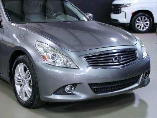2013 INFINITI G37x Base