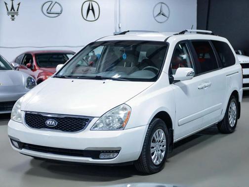 2014 Kia Sedona LX