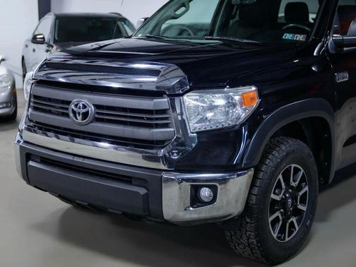 2015 Toyota Tundra SR