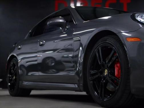 2015 Porsche Panamera 4