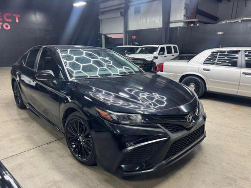 2021 Toyota Camry SE